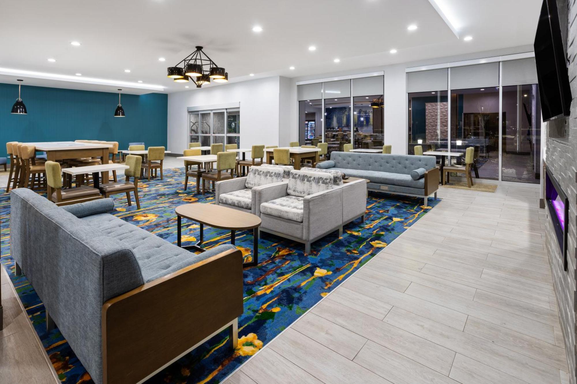 La Quinta Inn & Suites By Wyndham Locust Grove Eksteriør billede